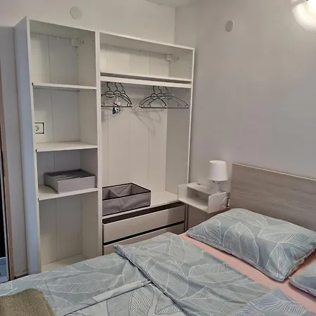 4 Apartment