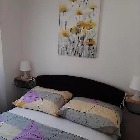 Apartment 4 You Nin