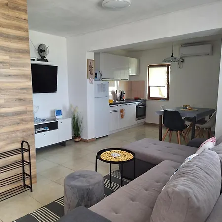 Apartment 4 You