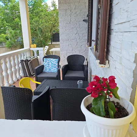4 Appartement *